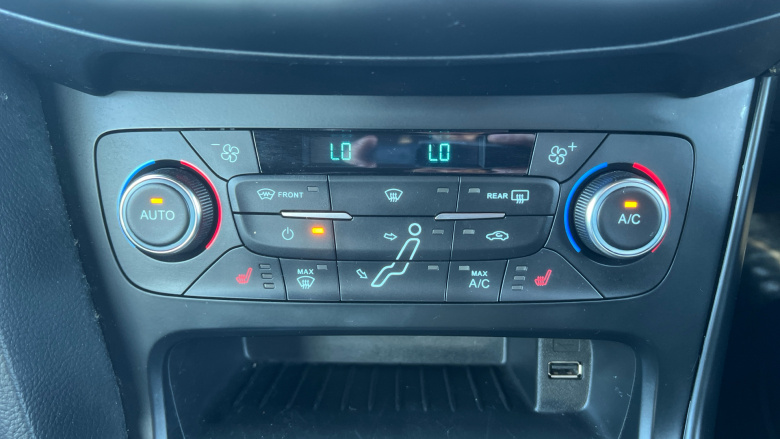 Ford Focus ST 2.0 TDCi 185 ST-3 Navigation 5dr Powershift Diesel Hatchback